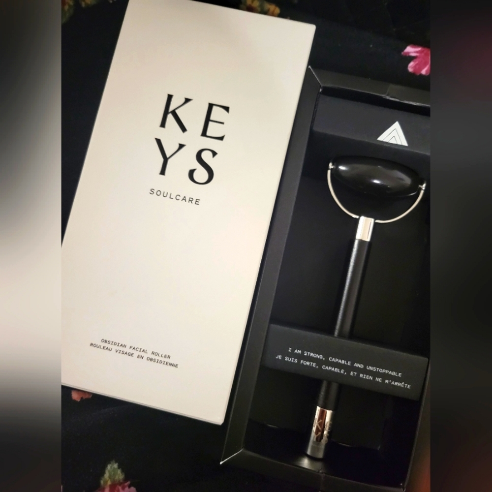 KEYS Soul Care Facial Roller